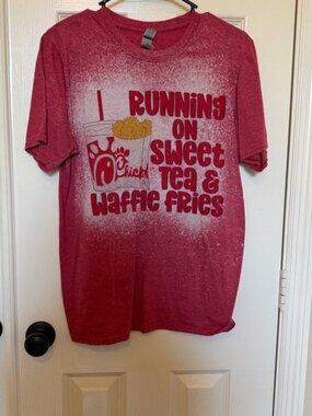 Chick Fil A T-Shirt M